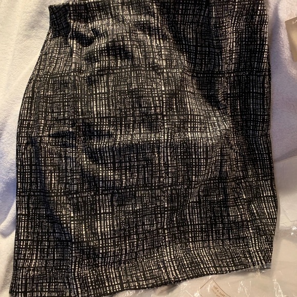 NWT Black and White Check Skirt PL Coldwater Creek - Picture 4 of 10